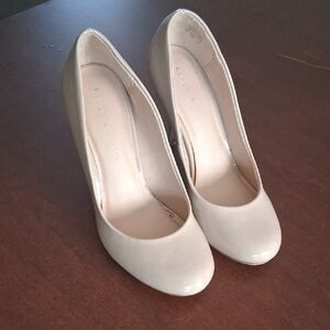 Kelly & Katie Beige Women's Heels